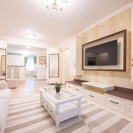 Appartement Dragos Flat à Oradea Extérieur photo