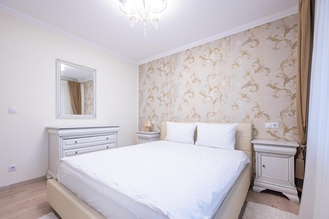 Appartement Dragos Flat à Oradea Extérieur photo