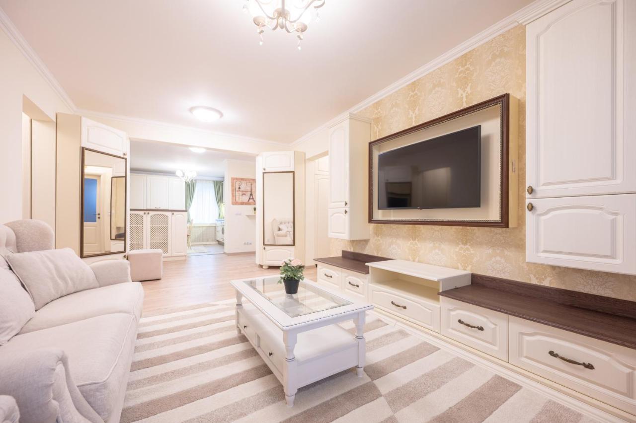 Appartement Dragos Flat à Oradea Extérieur photo